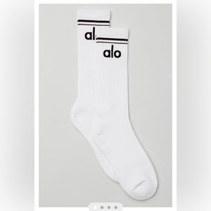 ALO YOGA
Throwback stripe stretch-cotton blend socks